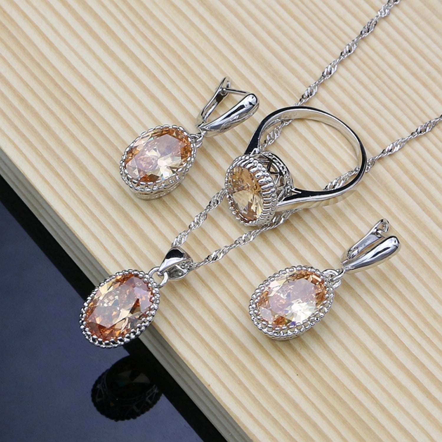 Conjunto Cristal Champagne