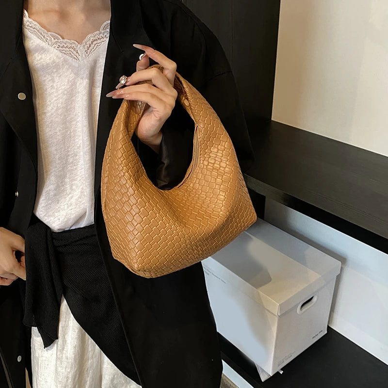 Bolsa Diamante Hobo Trançada